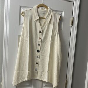 🔥🔥Soft Surroundings Ivory Sleeveless Button-Down Blouse🔥🔥